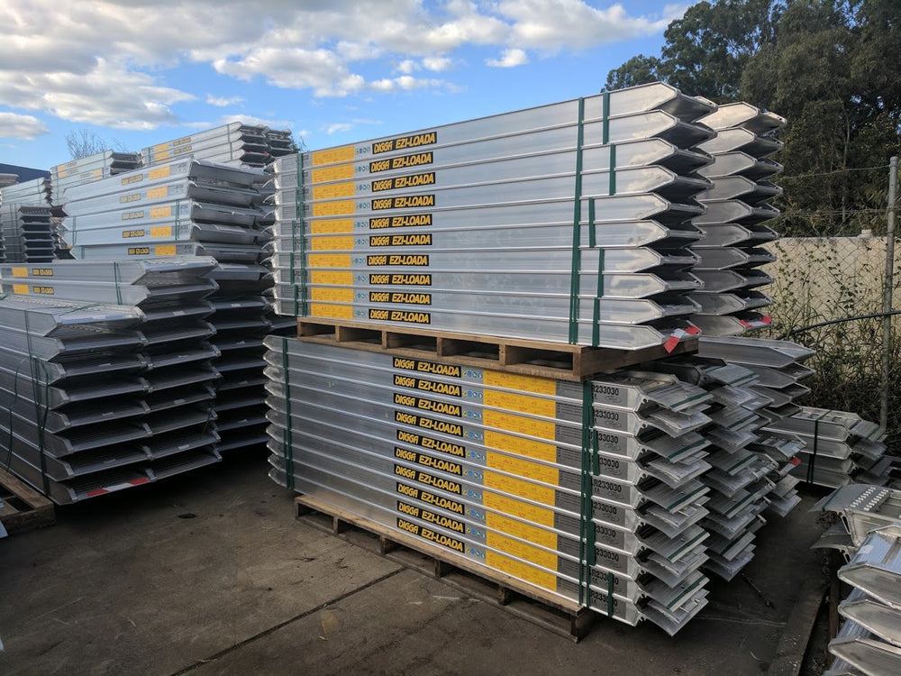 Digga 2T Aluminium Loading Ramps – Earthmoving Warehouse