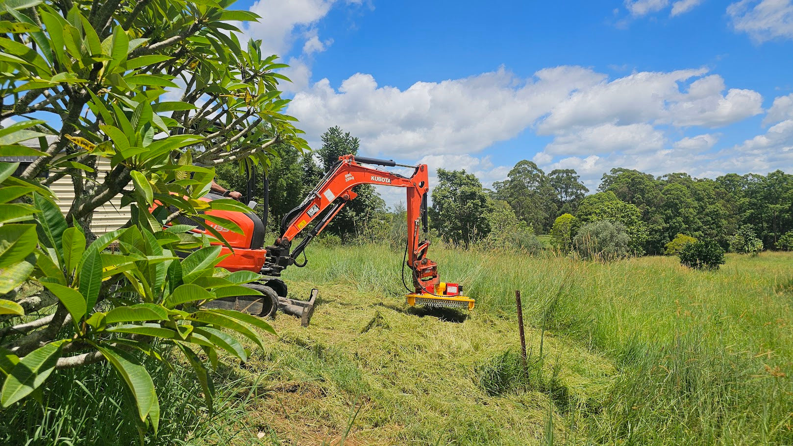 Tree Slasher Earthquake Excavator 900mm Cut Slasher – Earthmoving Warehouse