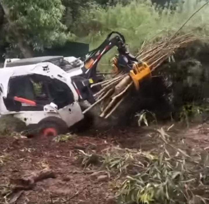 Log Skidding Grapple for Skid Steer Loaders Earthmoving Warehouse